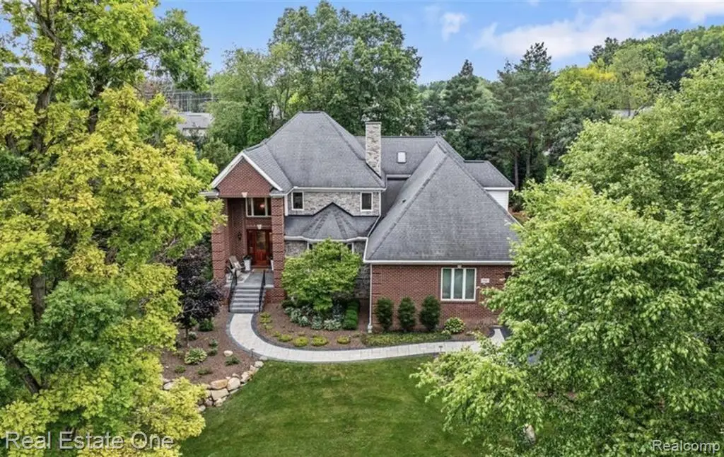 960 Hill Hollow, Milford, MI 48381 - #1