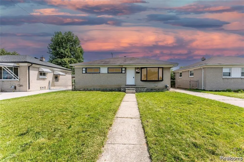 25184 Pattow, Roseville, MI 48066 - #1