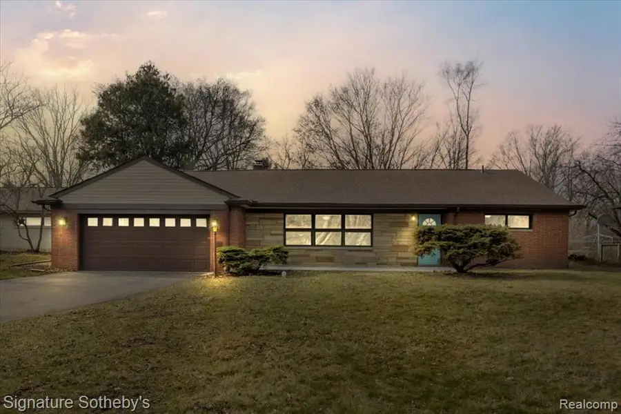237 Marlborough, Bloomfield Hills, MI  - #2