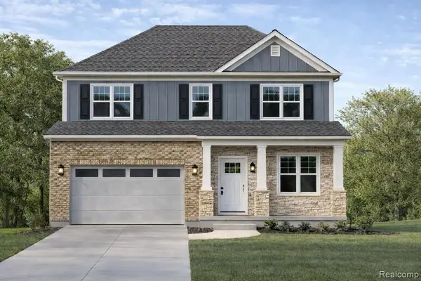 1876 Mckinley, Wyandotte, MI 48192