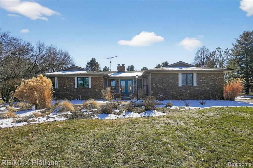 3725 W Howell, Mason, MI 48854 - #1