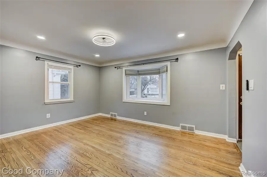 706 N Vermont, Royal Oak, MI 48067 - #2