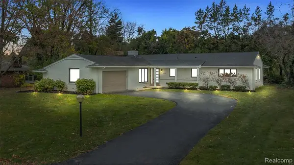 6850 White Pine, Bloomfield Hills, MI 