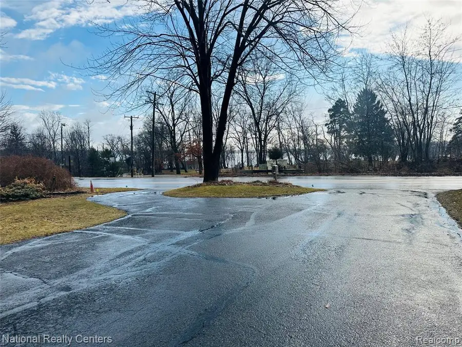 10461 9 Mile, Whitmore Lake, MI 48189 - #3