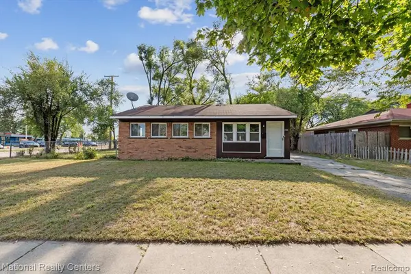 21901 Sloman, Oak Park, MI 48237