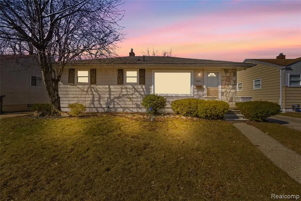 26071 Compson, Roseville, MI 48066 - #1