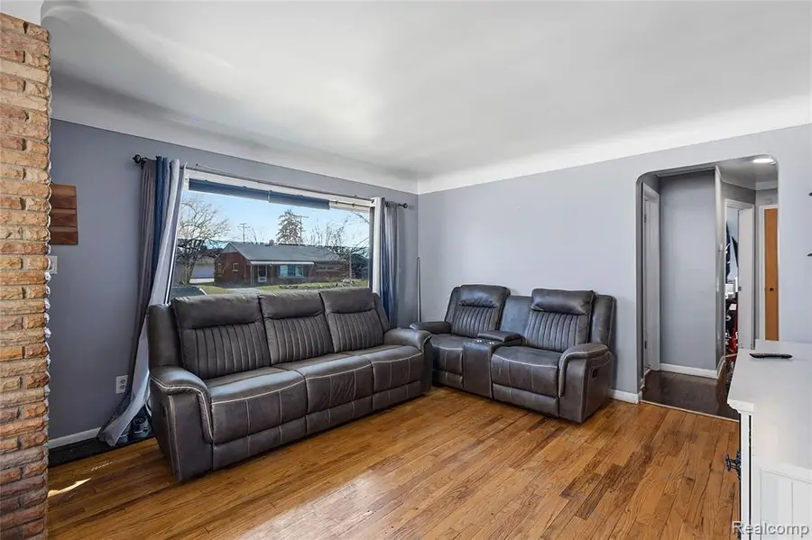 26071 Compson, Roseville, MI 48066 - #2