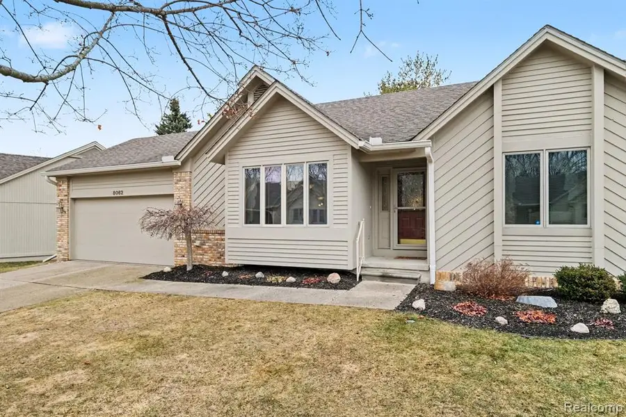 8062 Sawgrass #25, Grand Blanc, MI  - #3