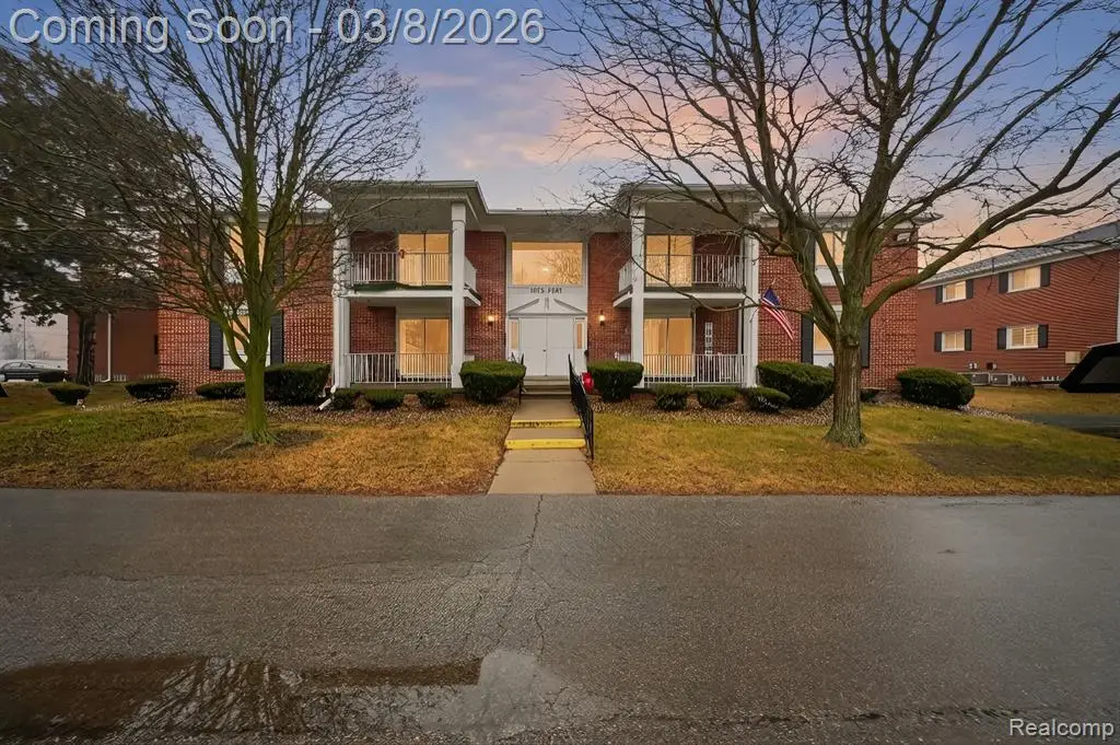 1870 Fort #1, Trenton, MI 48183 - #1