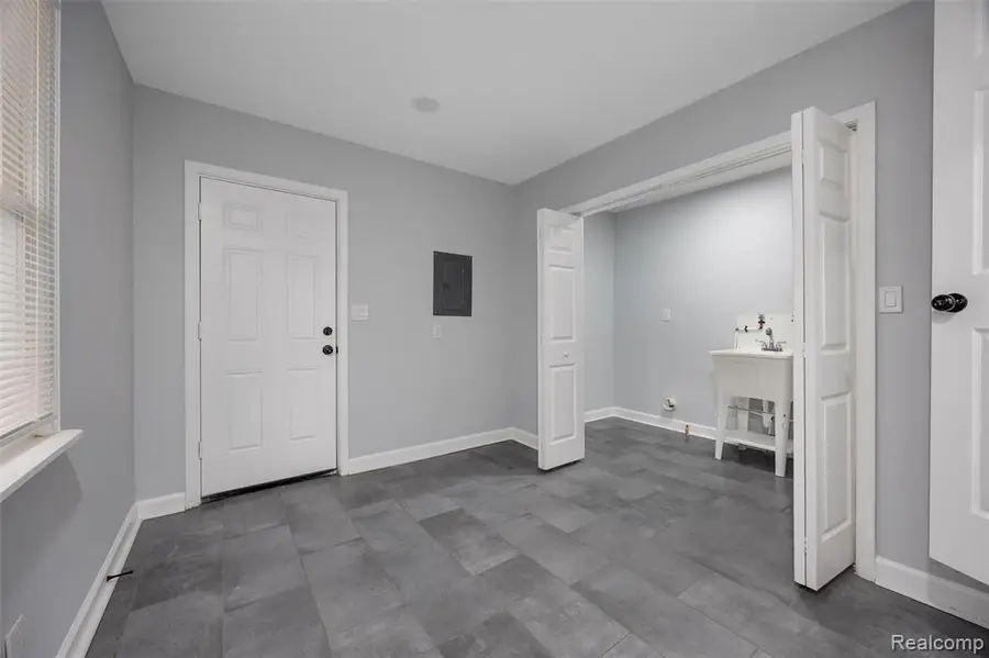 18191 Kentfield, Detroit, MI  - #3