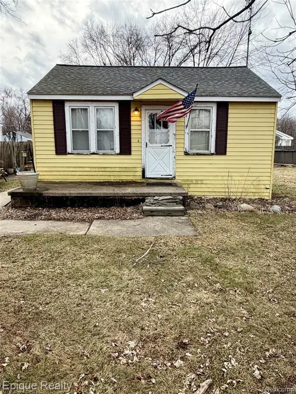 47871 Pinecrest, Shelby Twp, MI 