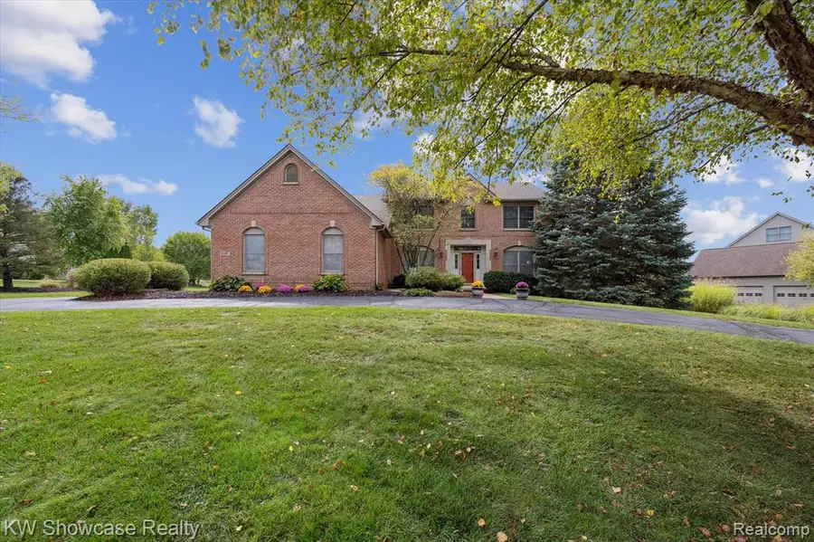 1147 Longview, Saline, MI  - #2