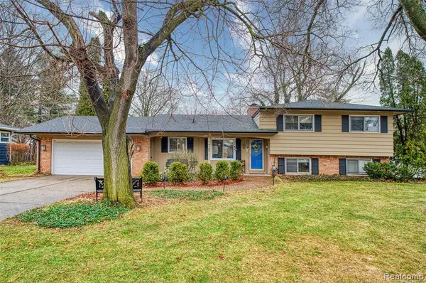 1920 Byrnes, Lansing, MI 