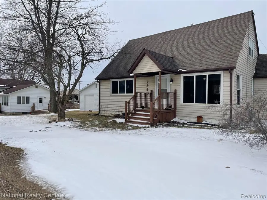 2380 S Van Dyke, Marlette, MI 48453 - #3