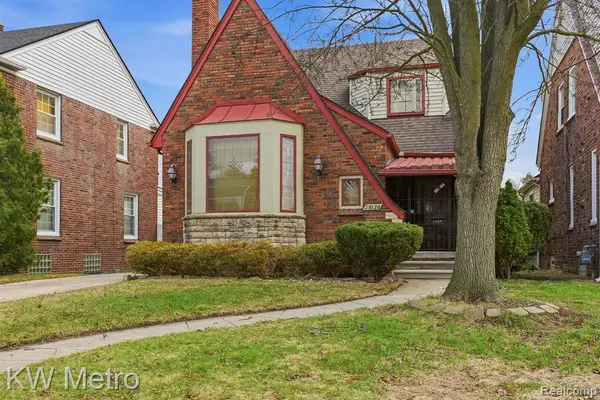 19136 Santa Barbara, Detroit, MI 48221