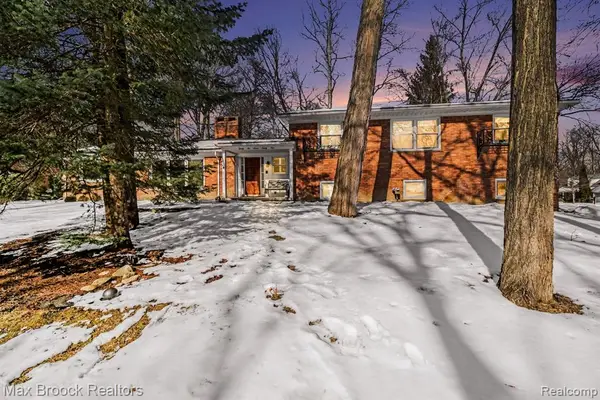 22724 King Richard, Beverly Hills, MI 