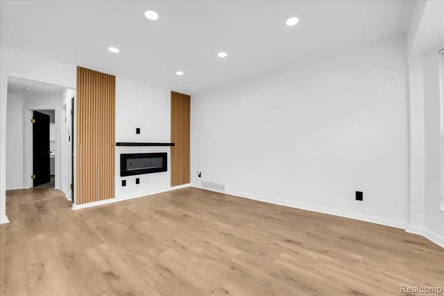 20041 Marx, Detroit, MI  - #3