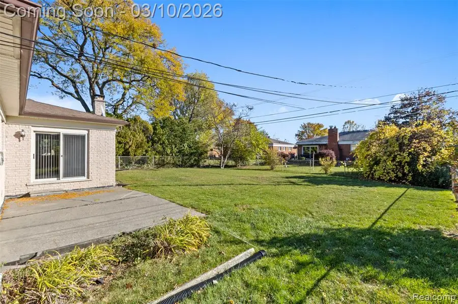 2846 Teasdale, Troy, MI  - #3