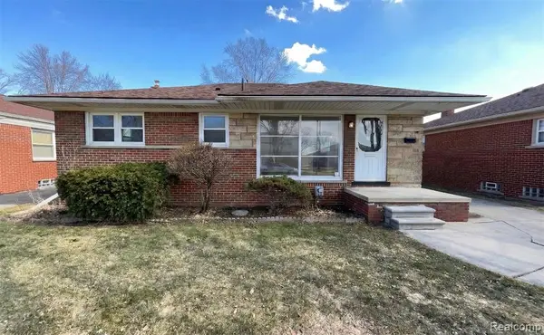29212 Ursuline, Saint Clair Shores, MI 