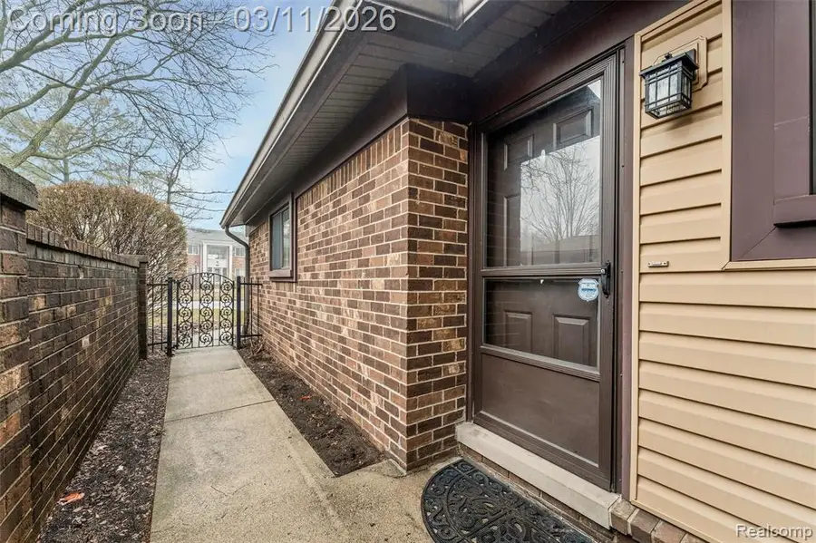 32161 W 12 Mile, Farmington Hills, MI  - #3