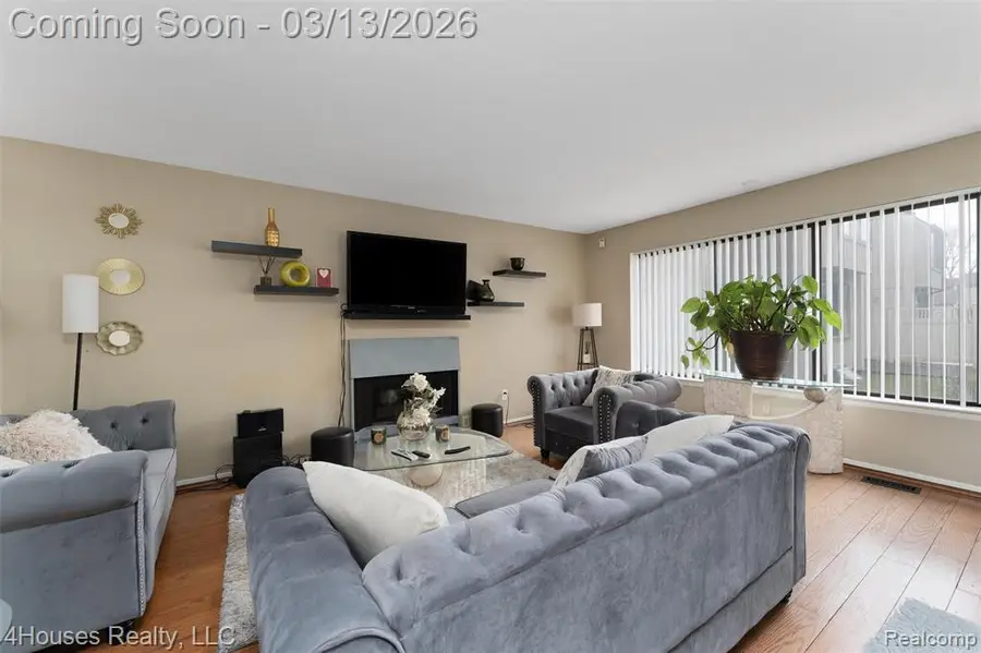 25039 N Woodvale #25, Southfield, MI 48034 - #3