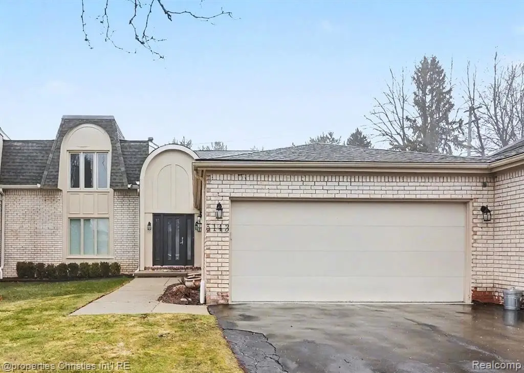 5143 Woodlands, Bloomfield Hills, MI  - #1