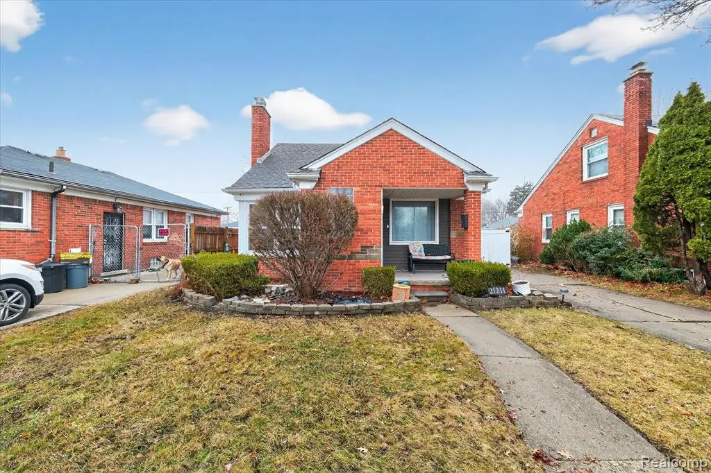 21211 Newcastle, Harper Woods, MI  - #1