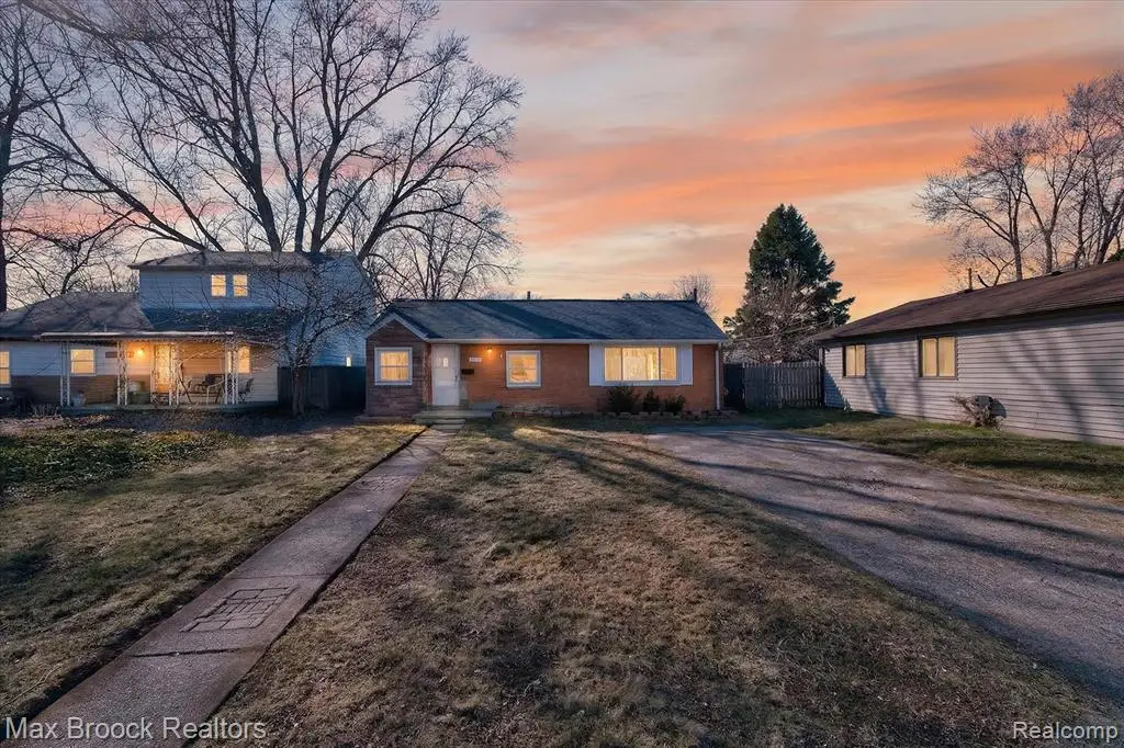 23817 Willard, Warren, MI 48089 - #1