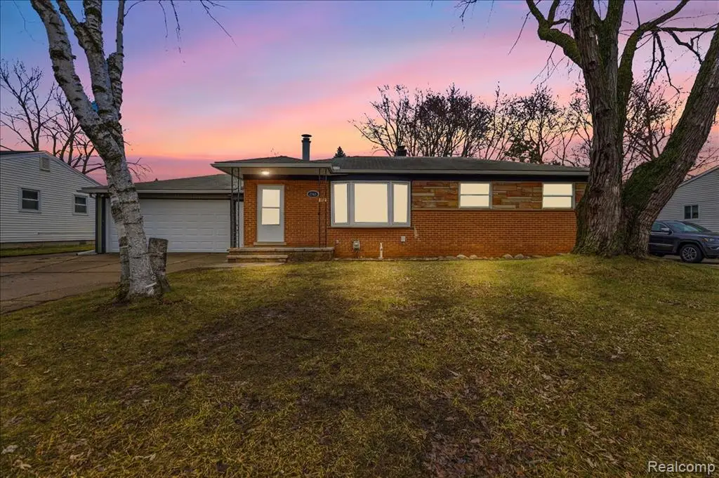 2160 Phillips, Auburn Hills, MI 48326 - #1