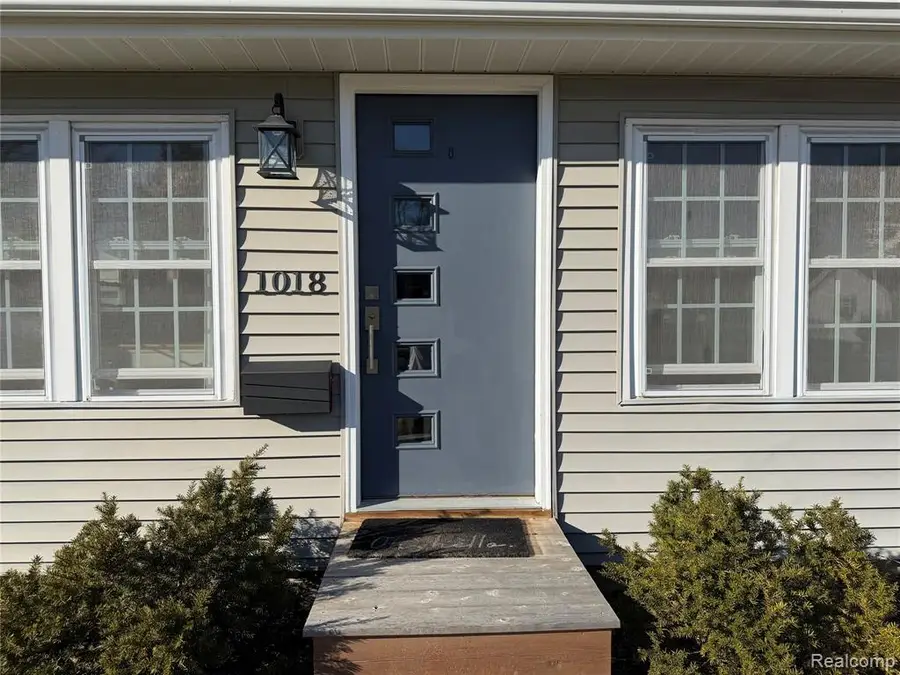 1018 State, Brighton, MI  - #3