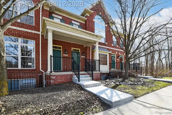 468 Village #3, Milford, MI 