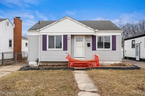 25280 Dale, Roseville, MI 48066