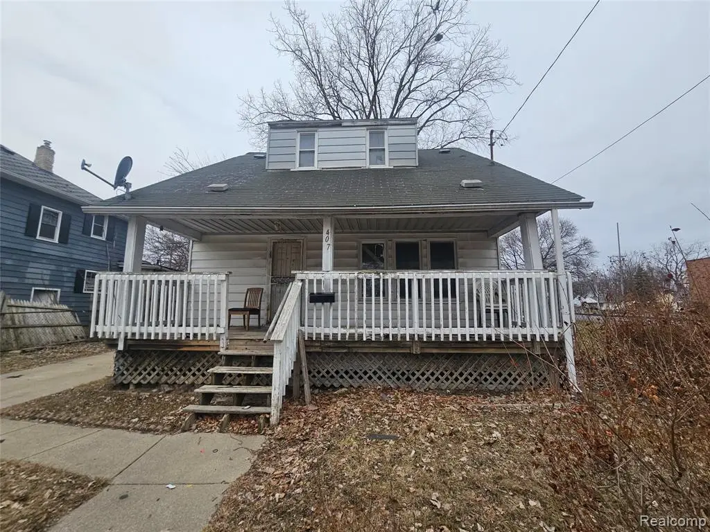 407 E 12th, Flint, MI  - #1
