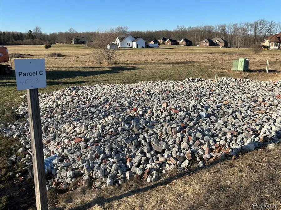 4633 Rosy, Leonard, MI 48367 - #2