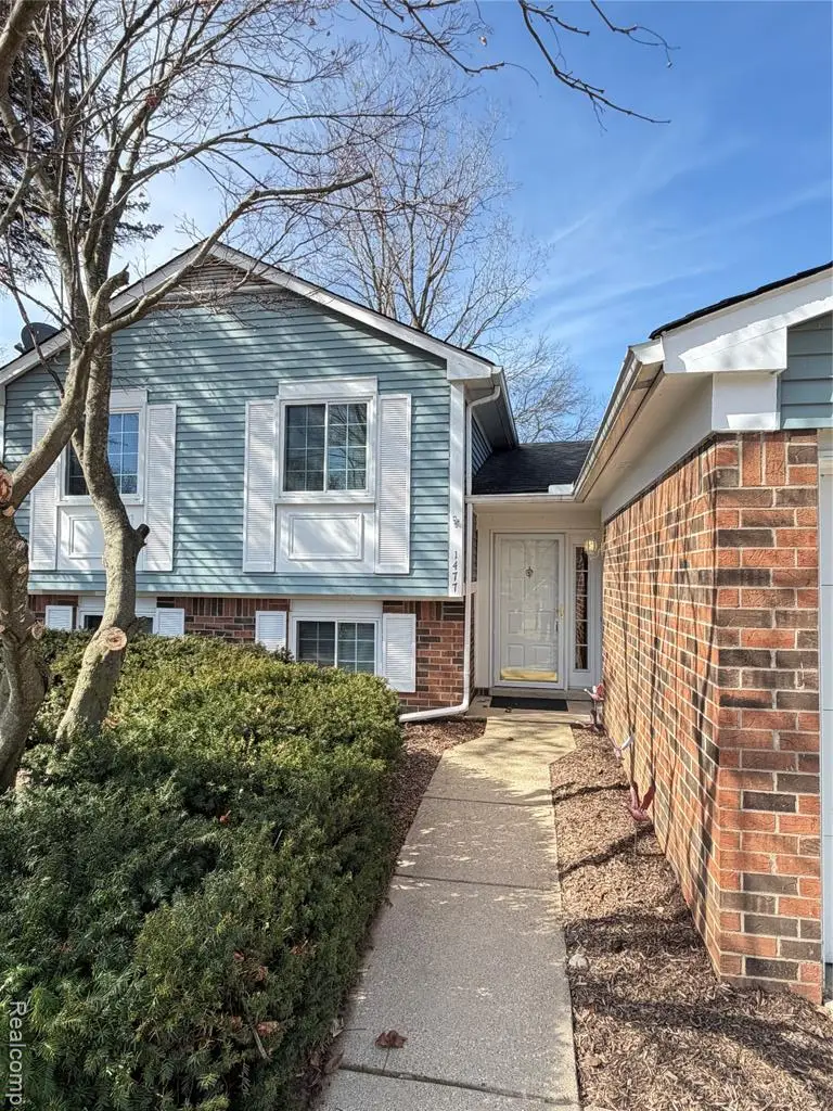 1477 Rue Deauville, Ypsilanti, MI  - #3