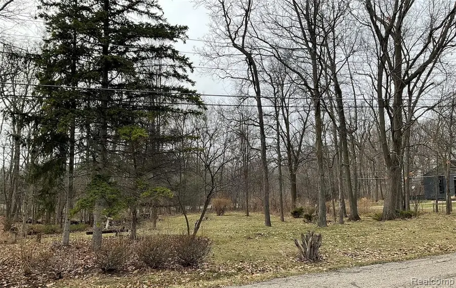 0 Green Tree Drive, Grand Blanc, MI 48439 - #2