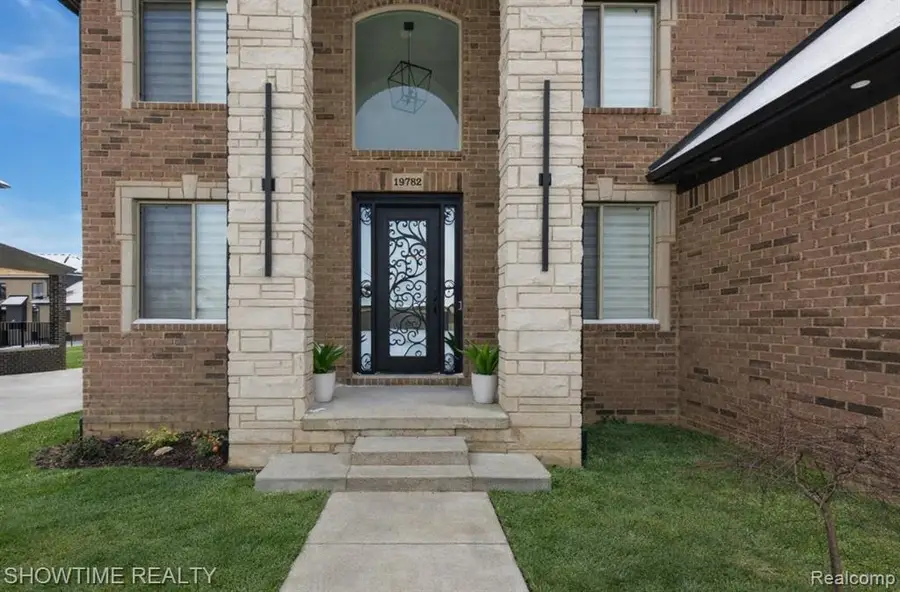 19782 Chase, Macomb, MI 48042 - #3