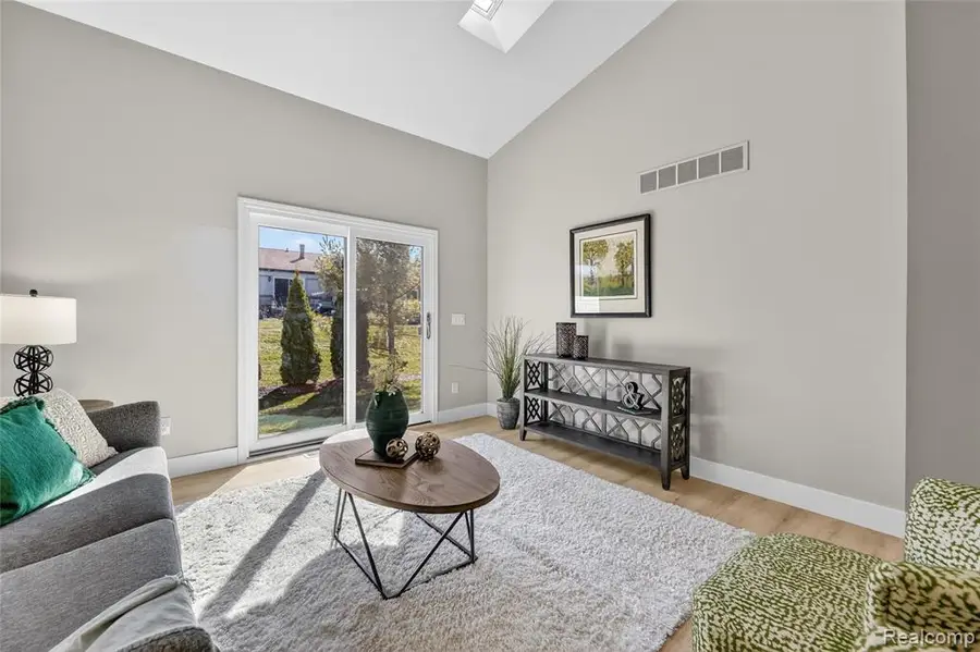 61019 Evergreen, South Lyon, MI  - #3