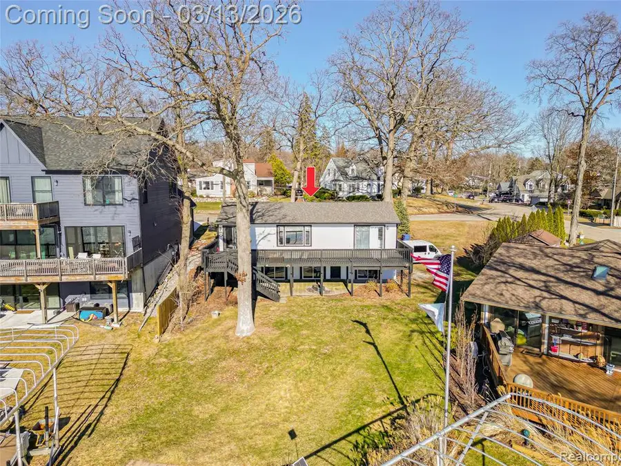 2918 Woodbine, Waterford, MI 48328 - #3