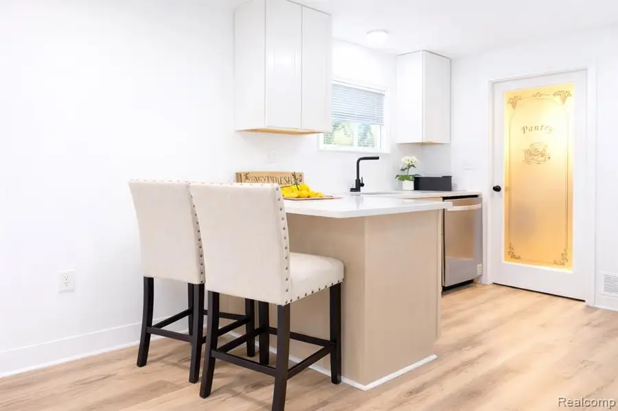 359 Edgewood, Ferndale, MI 48220 - #3