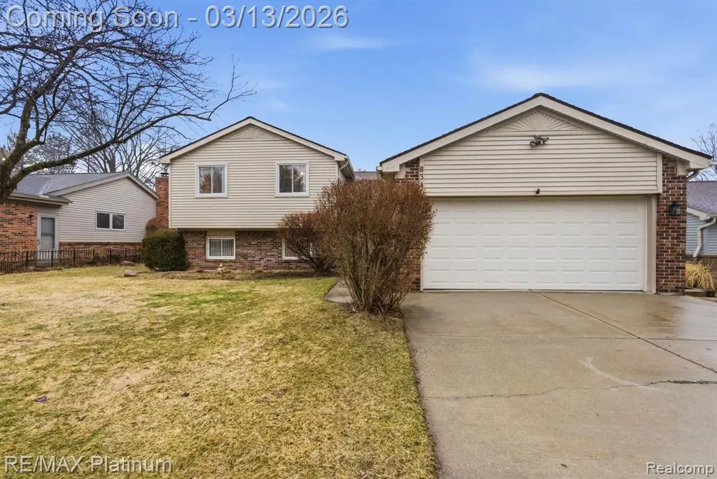 834 Abbey, Milford, MI  - #1