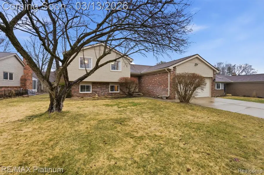 834 Abbey, Milford, MI  - #2