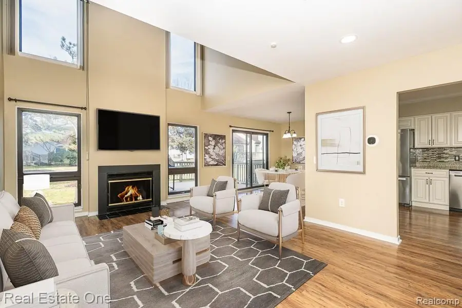 653 Glasgow, Rochester Hills, MI  - #3