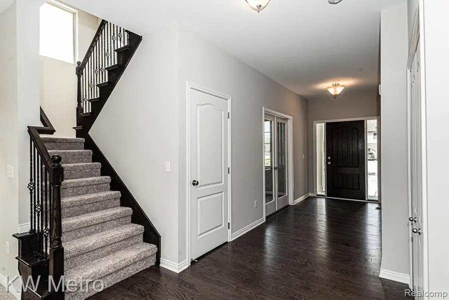 2760 John Bartley Circle, Sterling Heights, MI 48310 - #2