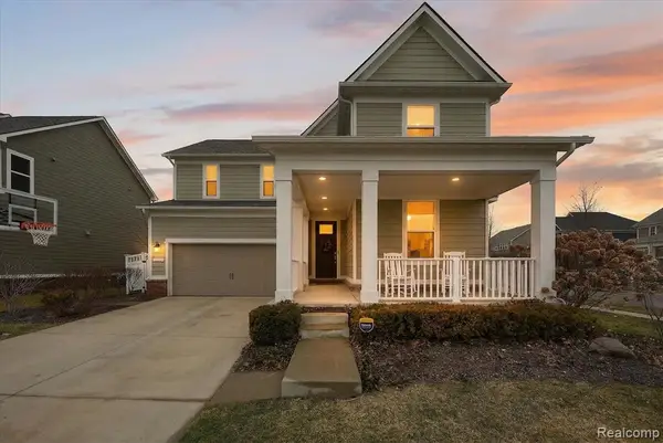 990 Shay, Canton, MI 