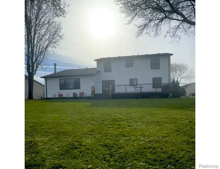 1347 Bush Creek, Grand Blanc, MI 48439 - #2
