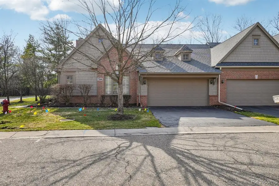 7366 Crackling Creek #1, West Bloomfield, MI  - #2