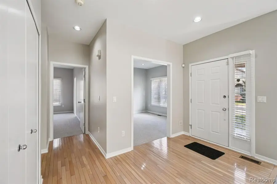 7366 Crackling Creek #1, West Bloomfield, MI  - #3