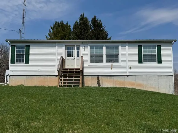 200 W Oyster, Rose City, MI 