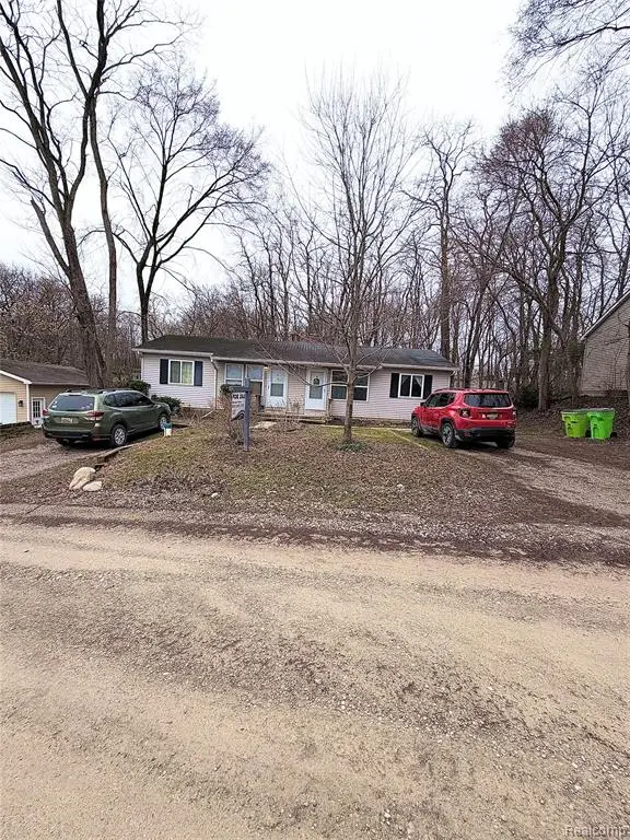 6279 Buckshore Drive, Whitmore Lake, MI 48189 - #2